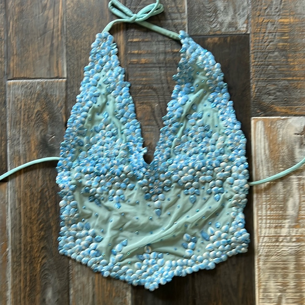 Ema Savahl wearable art